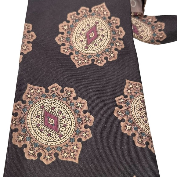 Vintage Christian Dior Men’s Black Medallion Printed Silk Tie - Picture 4 of 7